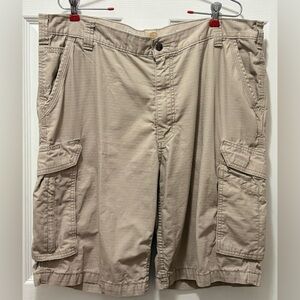 Carhartt Men’s Beige Cargo Shorts size 40 Relaxed Fit
